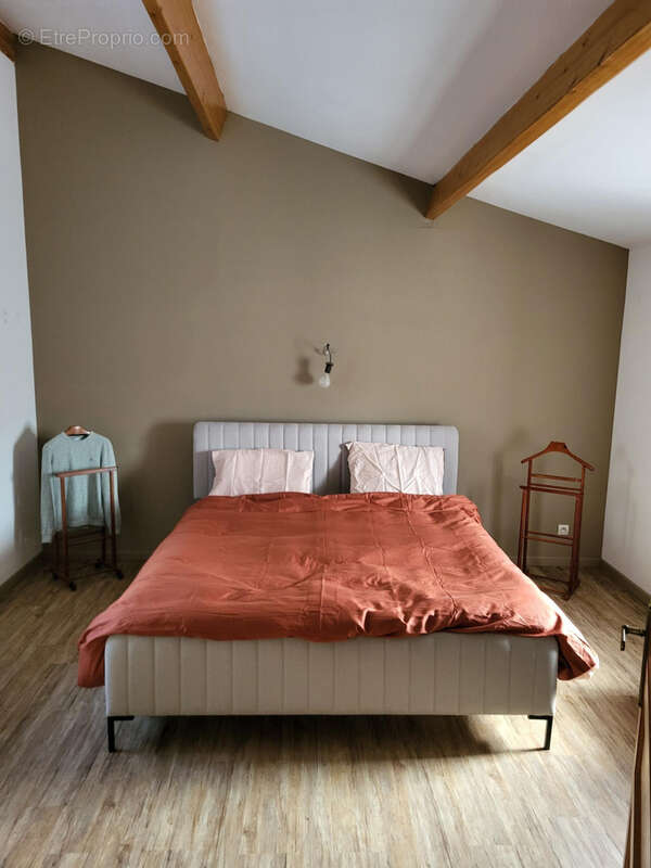 Maison à LACAPELLE-BIRON