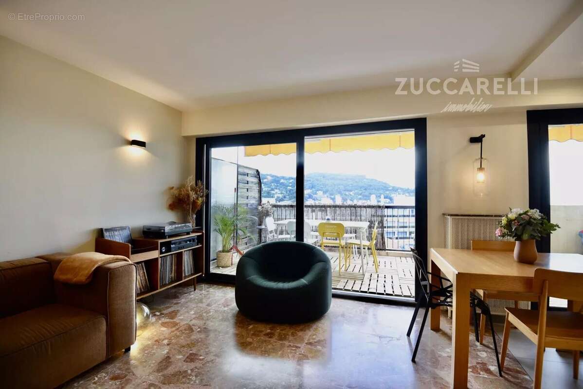 Appartement à LE CANNET