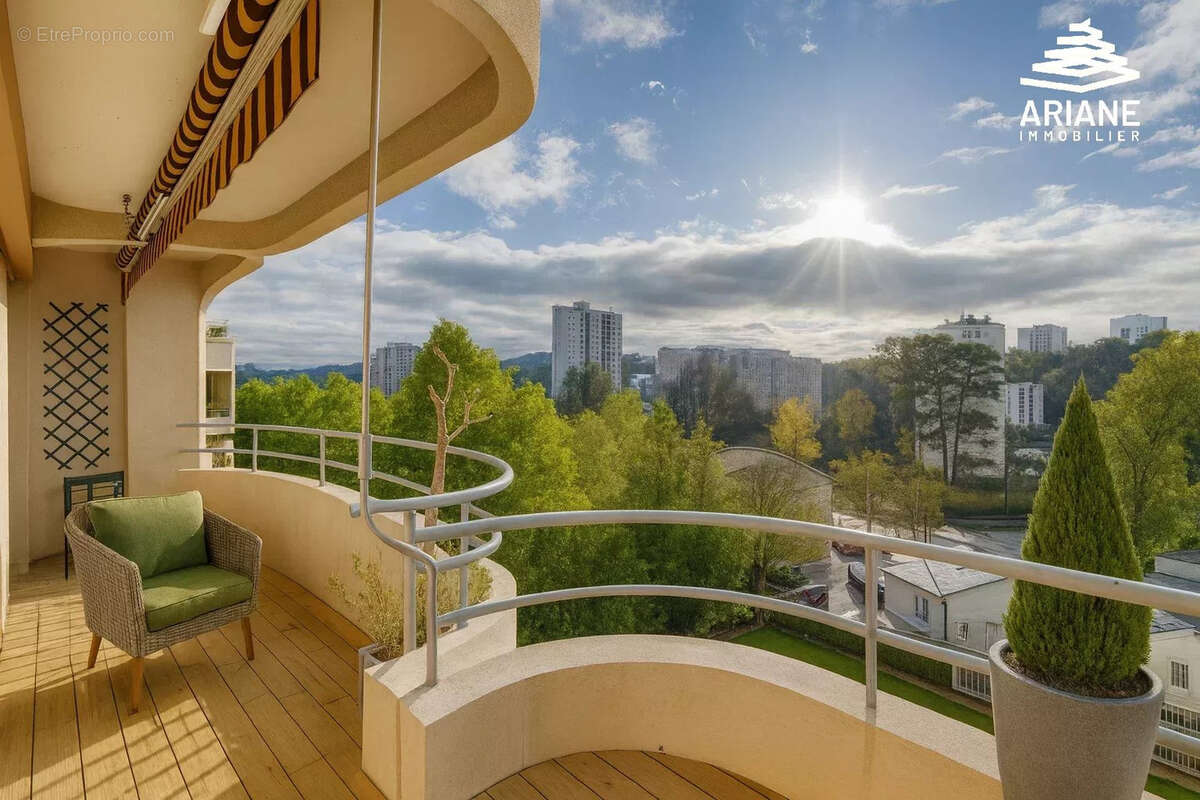 Appartement à LYON-9E
