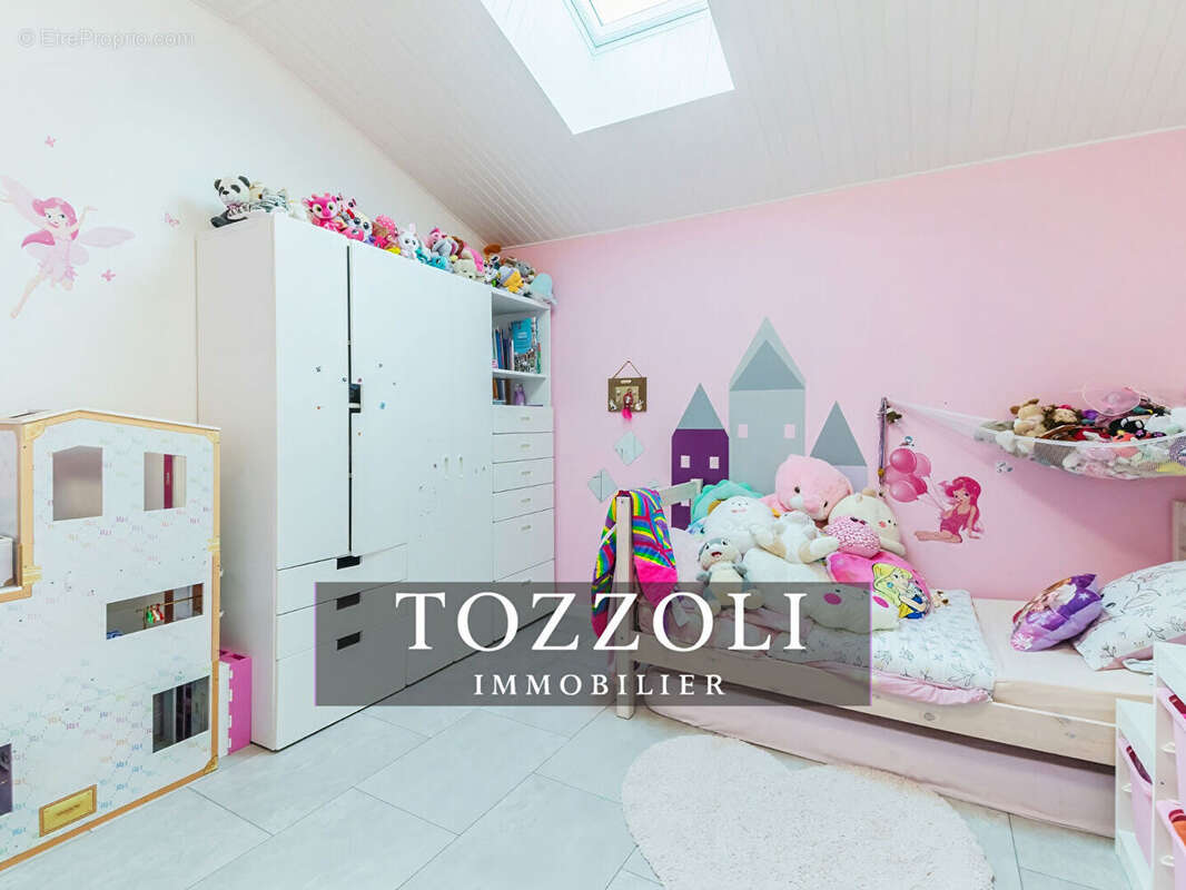 Maison à SATOLAS-ET-BONCE