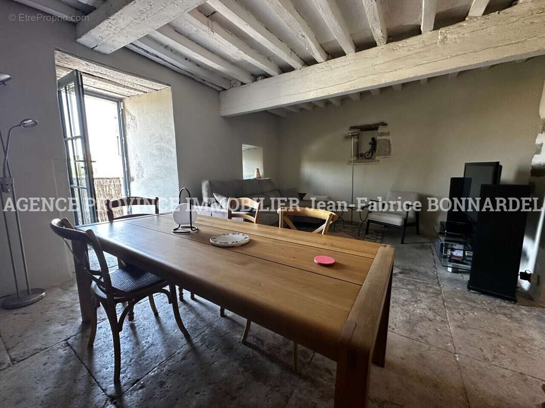 Maison 135 m² à Taulignan  - photo 5