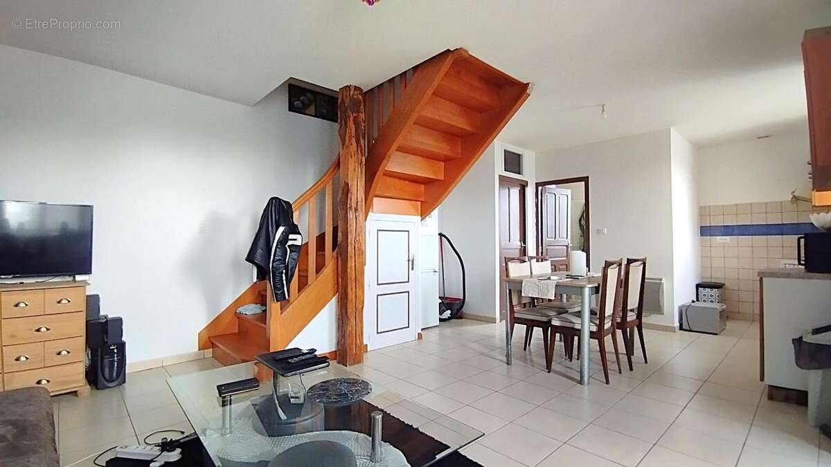 Maison à CLAIRVAUX-D'AVEYRON