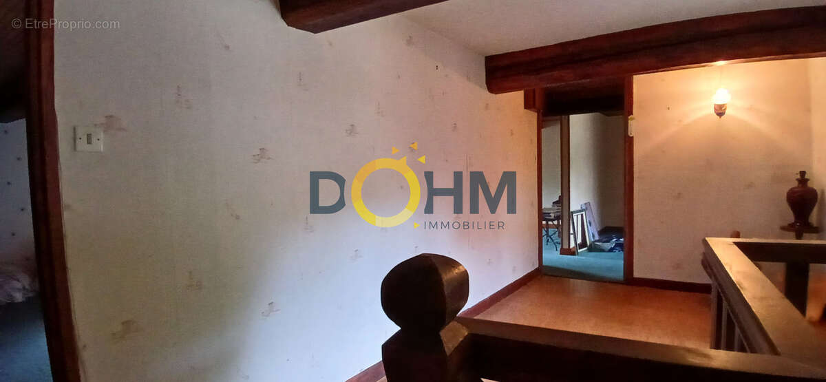 A vendre ambert proche centre grande maison familiale avec cour et dependance - photo 18