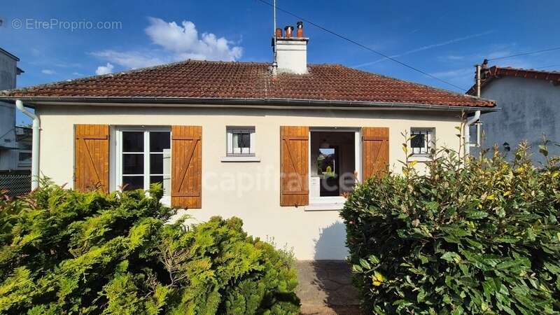 Maison à ETAMPES