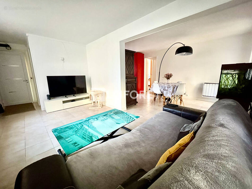 Appartement à LE RAINCY