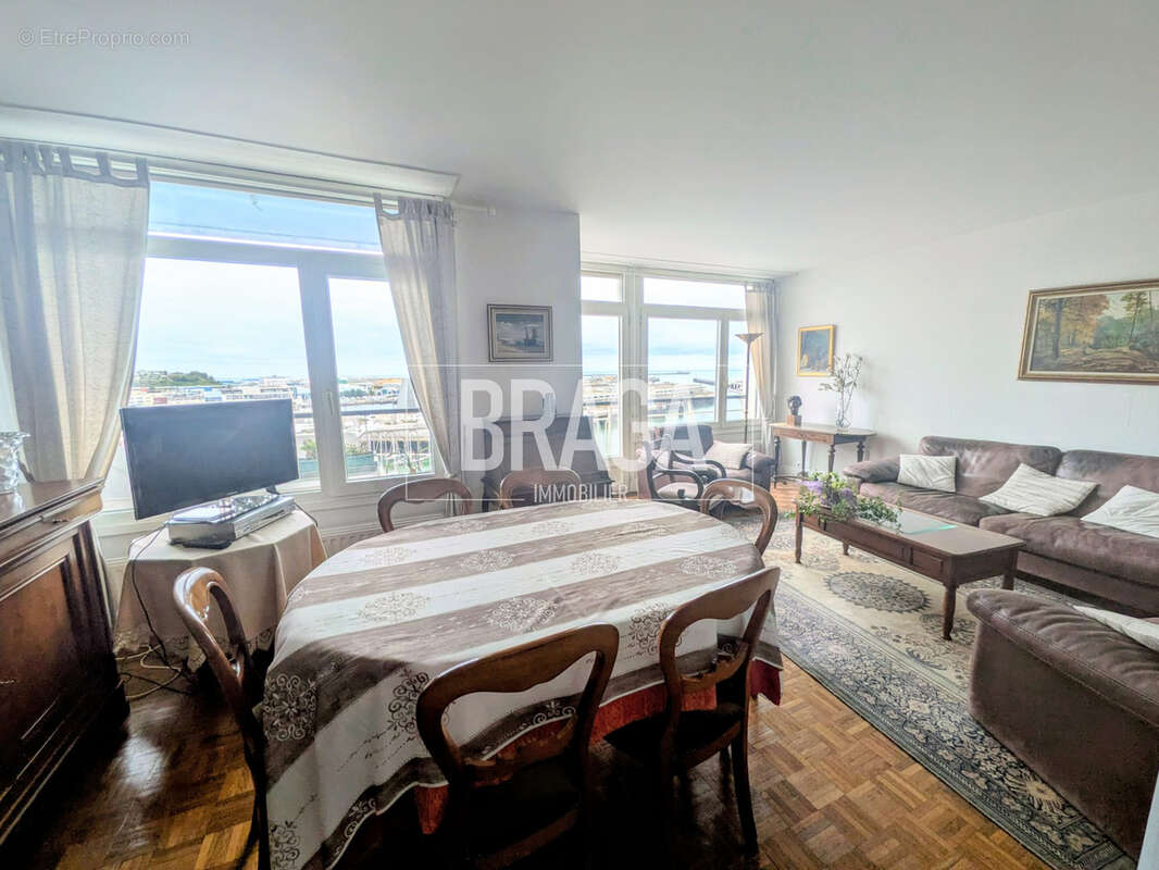 Appartement 90 m2    Vue Port / Mer & Cathédrale - photo 2