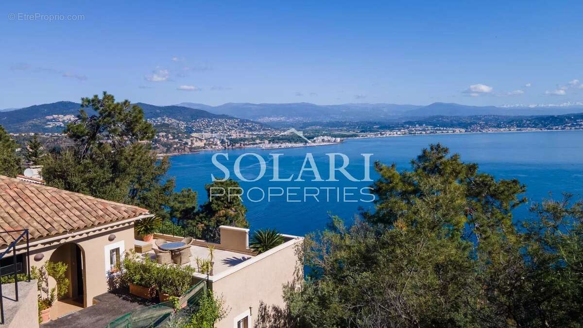 Maison à THEOULE-SUR-MER