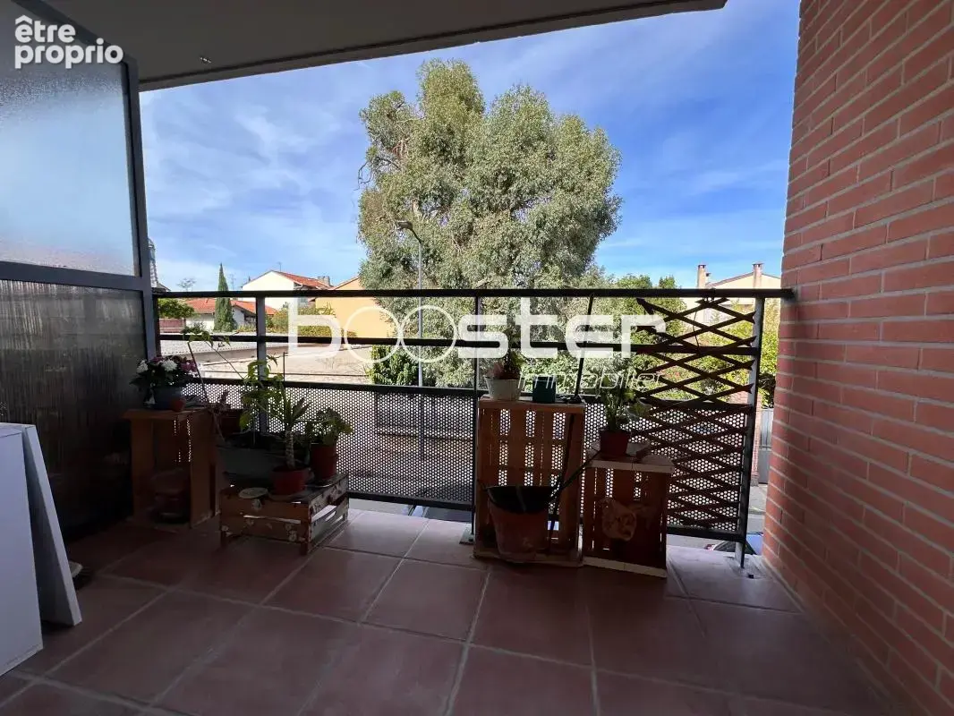 BAS MINIMES T3 avec terrasse,  double parking et cave - photo 4