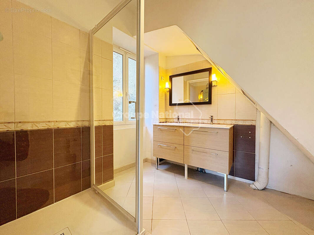 Maison 4 pièces à vendre au centre de Grans - Réf 3932 - photo 10