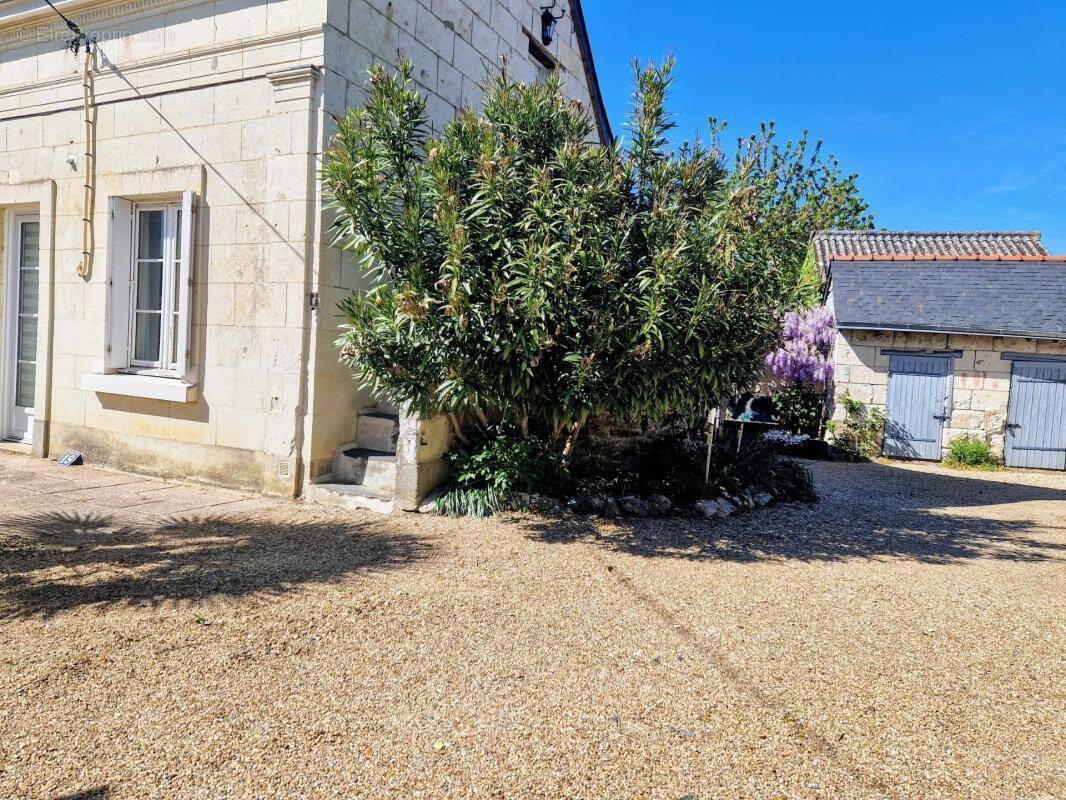 Maison à LONGUE-JUMELLES