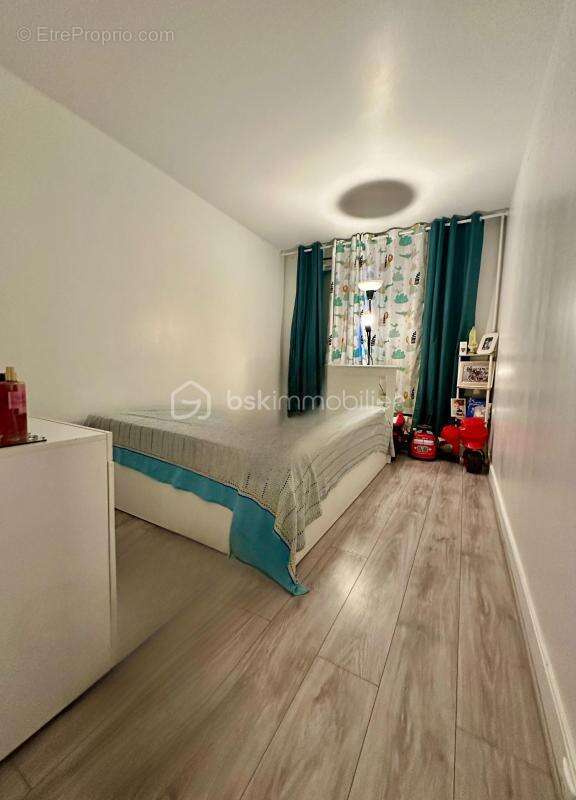 Appartement à CORBEIL-ESSONNES