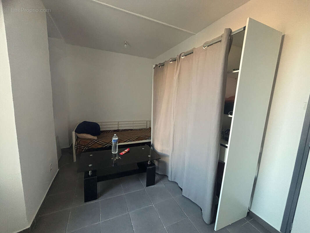 Appartement à MARSEILLE-3E