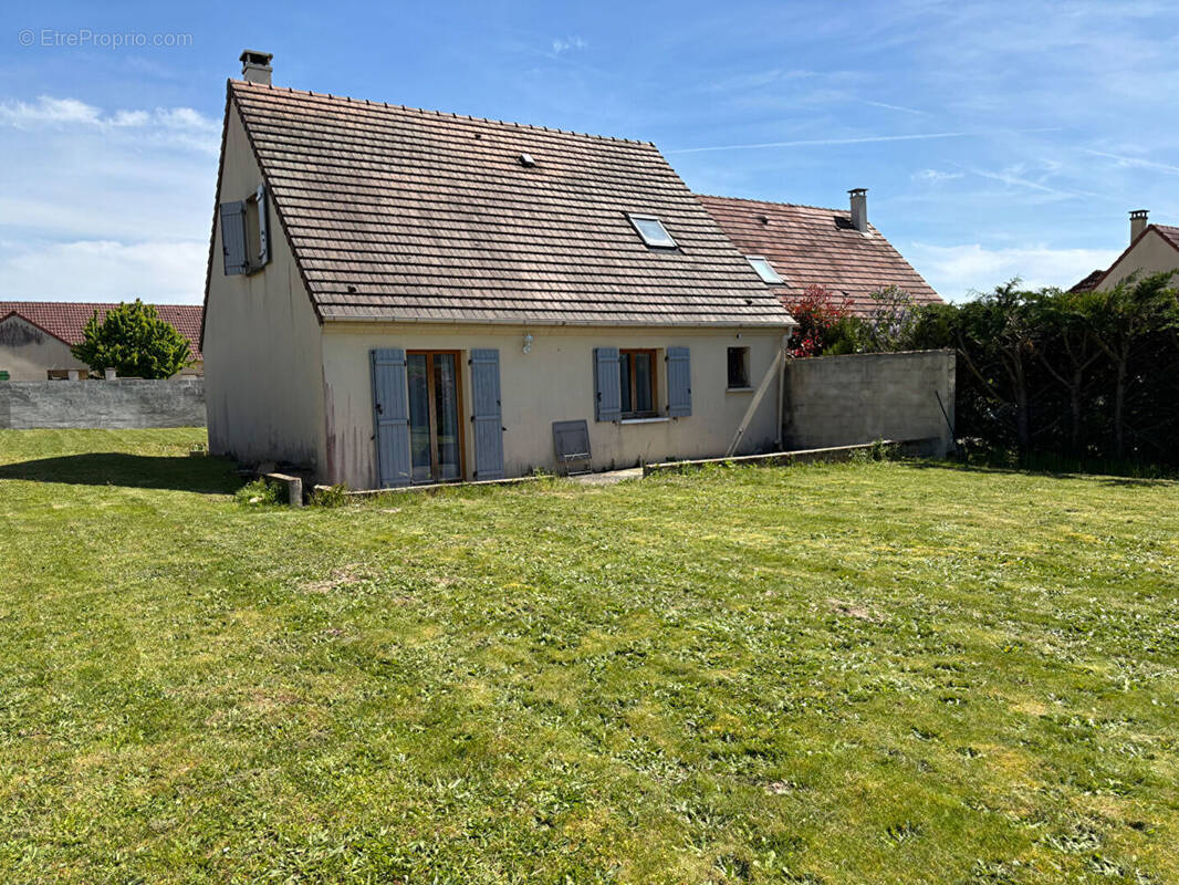 Maison à PONTGOUIN