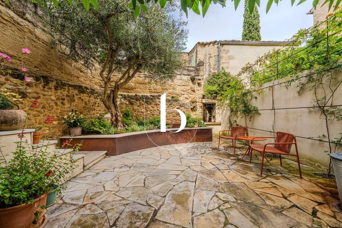 Maison à UZES