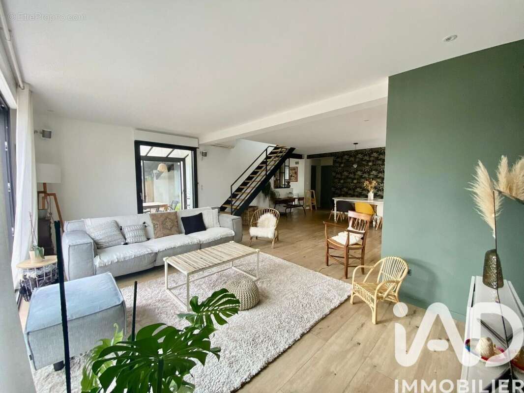 Maison 200 m² à Anglet  - photo 3