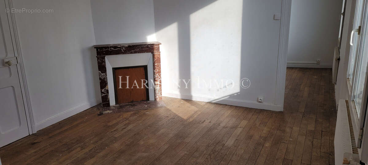 Appartement à SAINT-AMAND-MONTROND