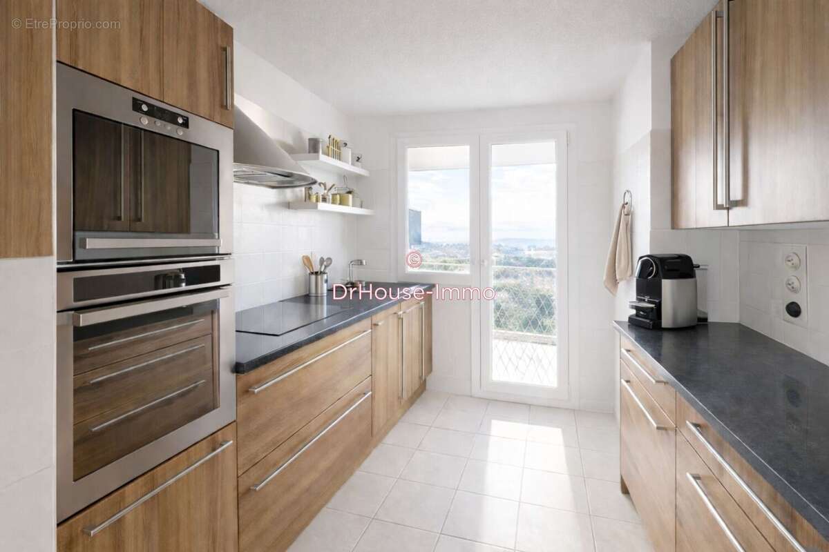 Appartement à MARSEILLE-12E