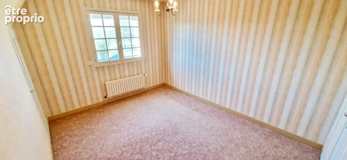 EXCLUSIVITÉ – Maison familiale de 195 m² – 7 chambres – Sous-sol complet – Double garage – Condé-sur-Vire - photo 18