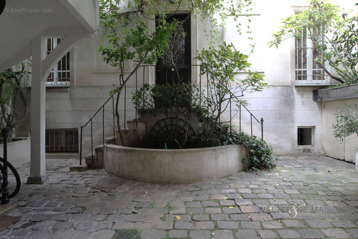 Maison à PARIS-14E