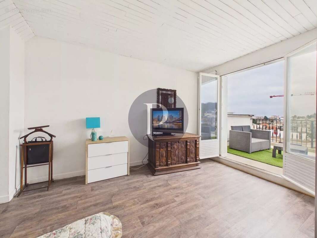 Maison à LE PLESSIS-ROBINSON