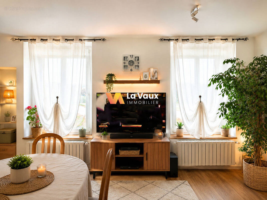 Appartement à BOUXIERES-AUX-DAMES