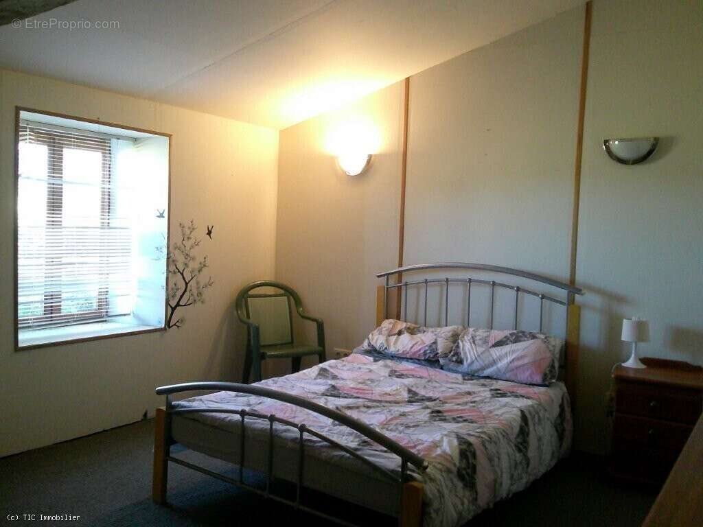 Grange Rénovée : Comprenant 4 Chambres et Terrain de 4382m² - photo 22