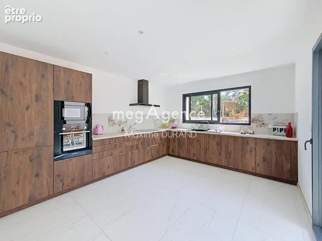 Plain-pied contemporain de 2024 – 143 m² – 4 chambres - photo 4
