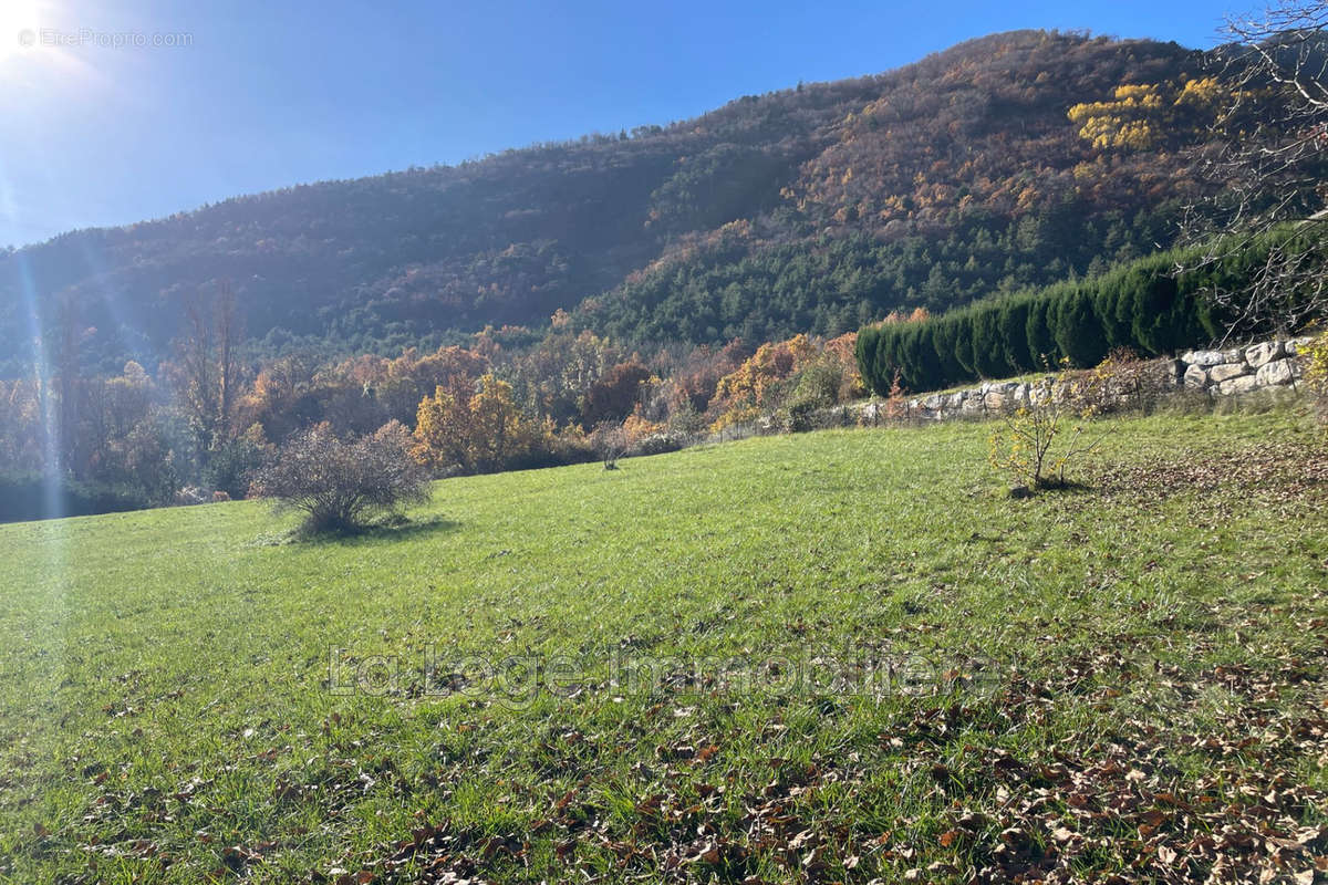 Terrain à BARCILLONNETTE