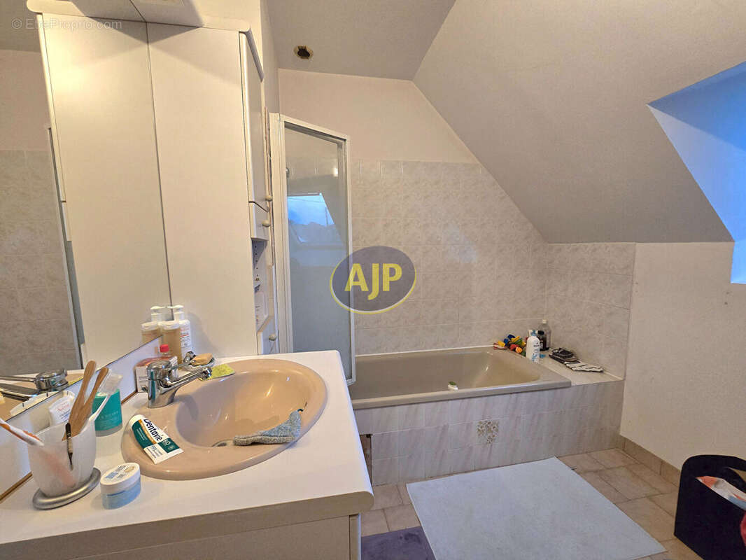 Maison à GUEMENE-PENFAO