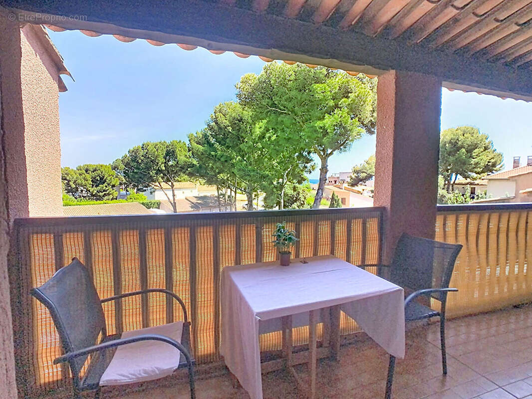 Appartement à SAUSSET-LES-PINS