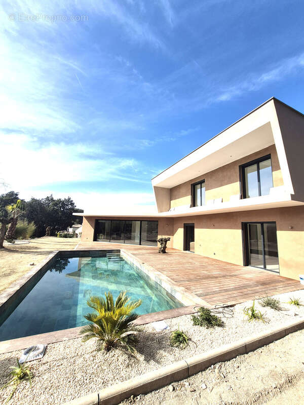 Maison à SAINT-RAPHAEL