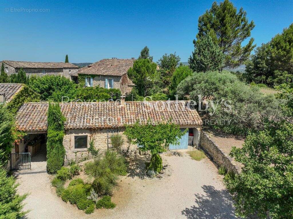 Un hameau sur son promontoire - photo 4