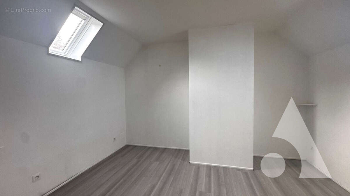 Maison à CREPY-EN-VALOIS