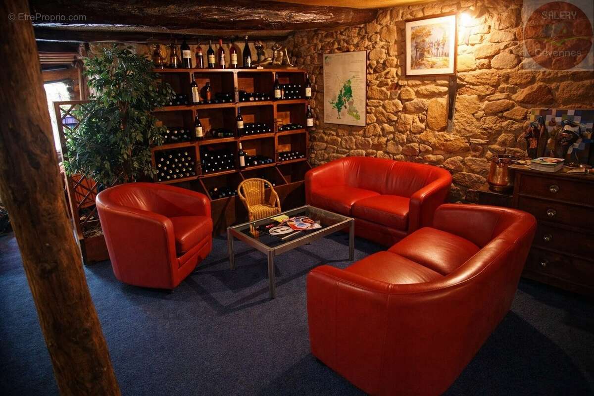 Commerce à SAINT-JEAN-DU-GARD