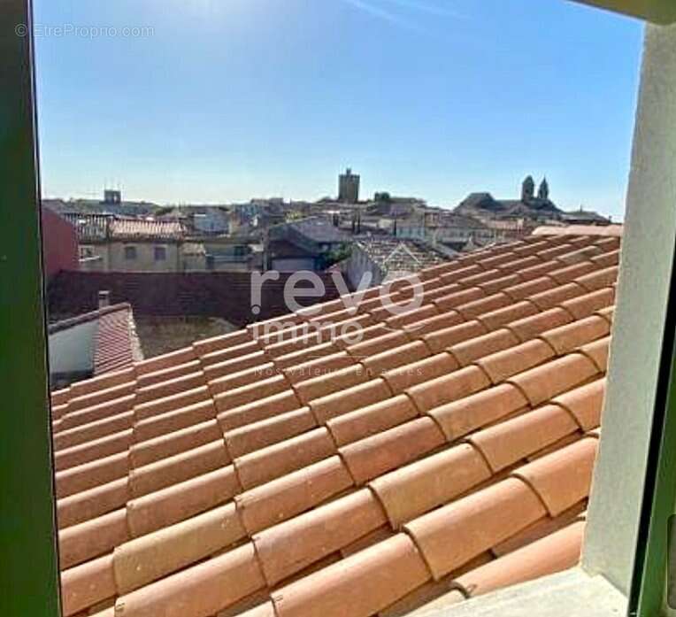 Maison à VALREAS