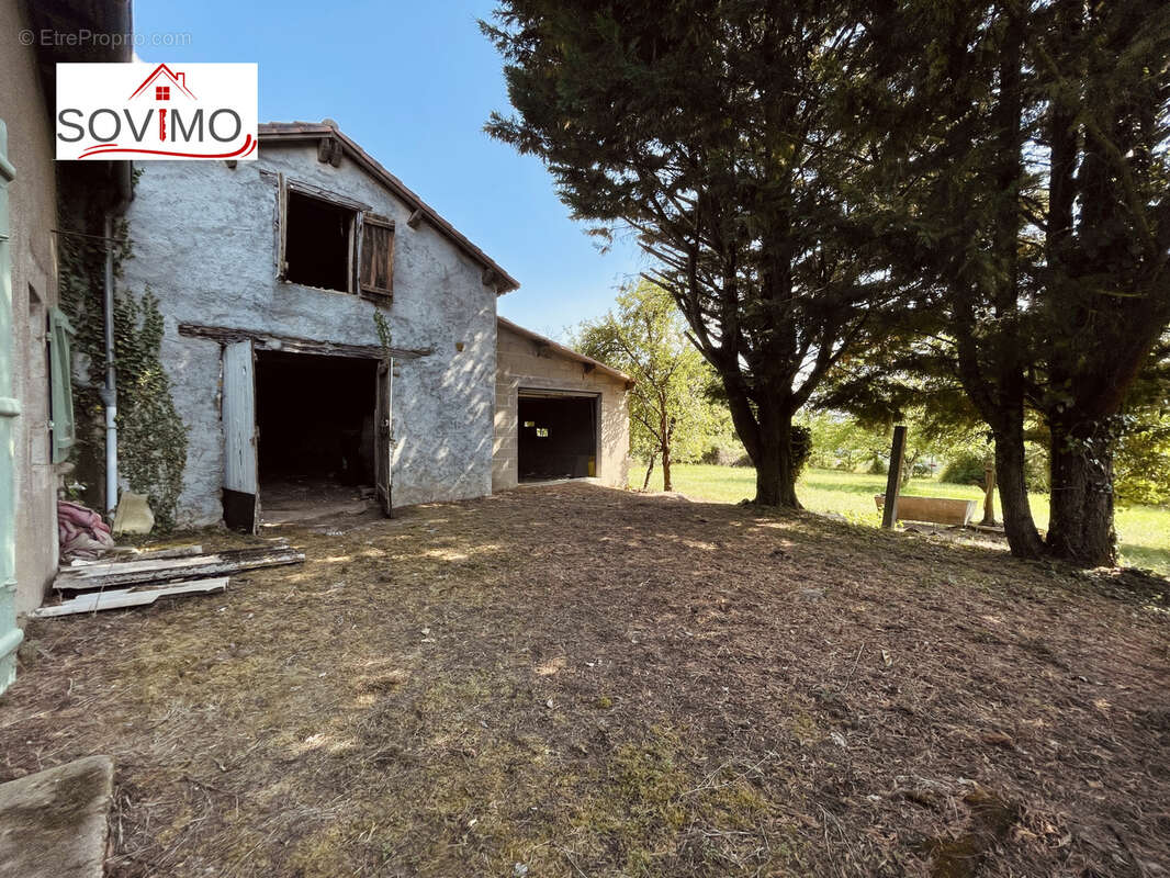 Maison à AVAILLES-LIMOUZINE