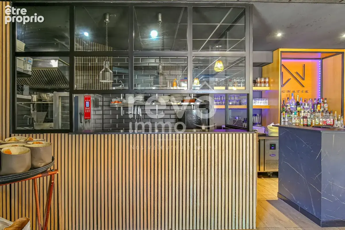 Fonds de commerce restaurant  CA 542 K  140 places  grande terrasse  faible loyer - photo 9