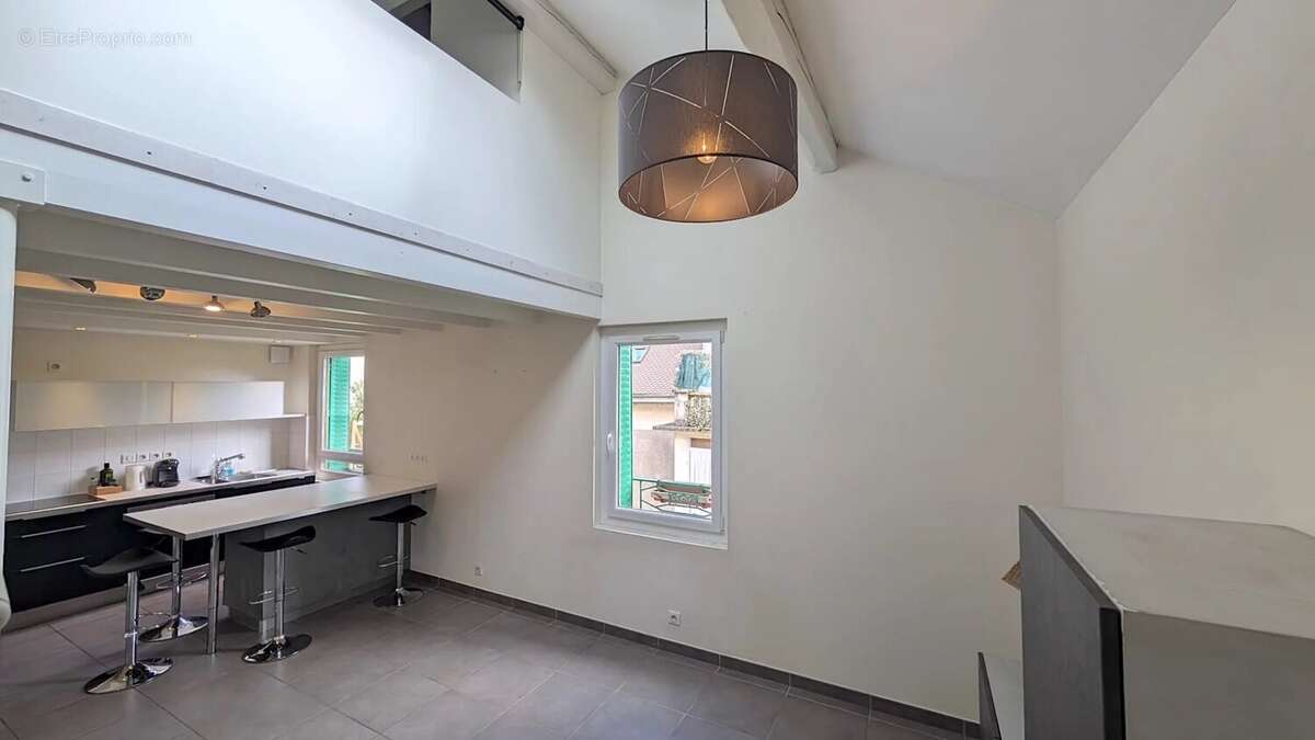 Appartement à AIX-LES-BAINS