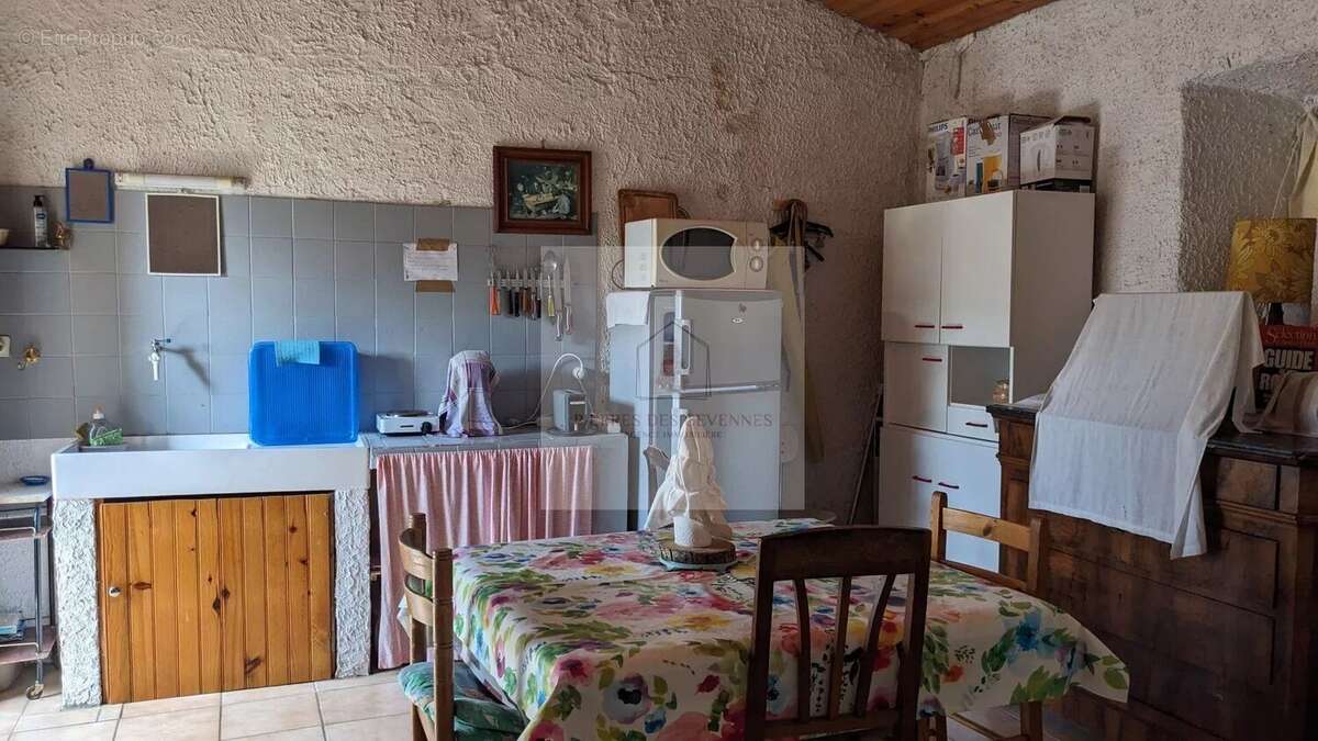 Maison à SAINTE-CECILE-D'ANDORGE