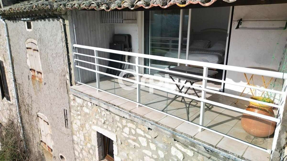 Maison à VALLON-PONT-D'ARC