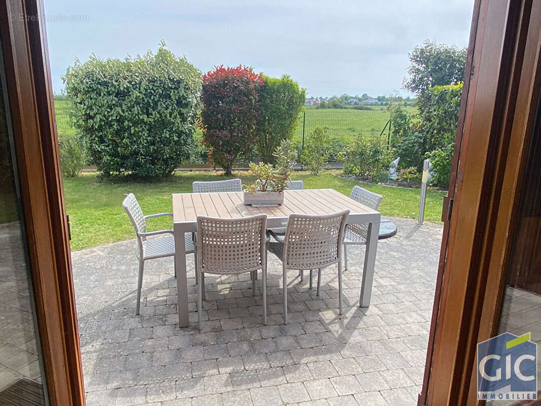 Maison à MERVILLE-FRANCEVILLE-PLAGE