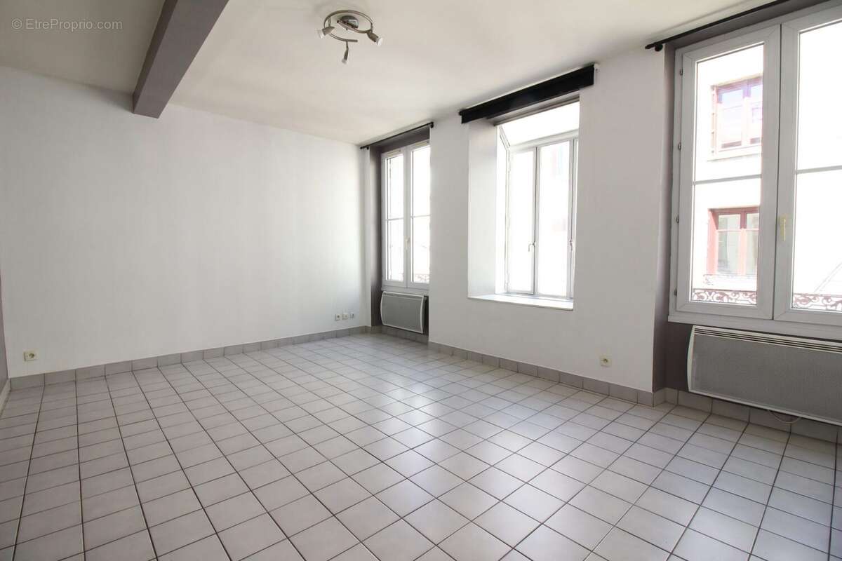 Appartement à SAINT-ETIENNE