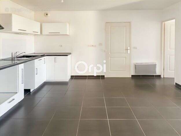 T3 dernier étage, 60 m2, terrasse et 2 parkings en sous-sol - photo 6