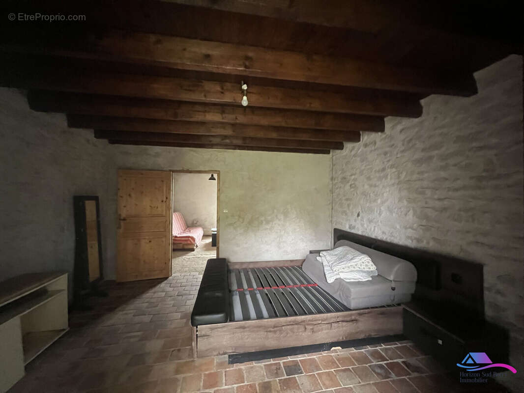 CHAMBRE - Maison à VICQ-EXEMPLET