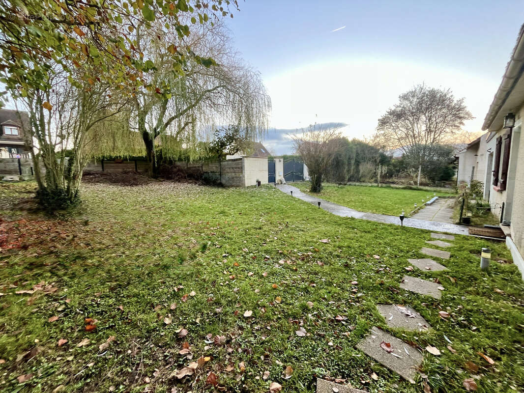 Maison à LA FERTE-GAUCHER