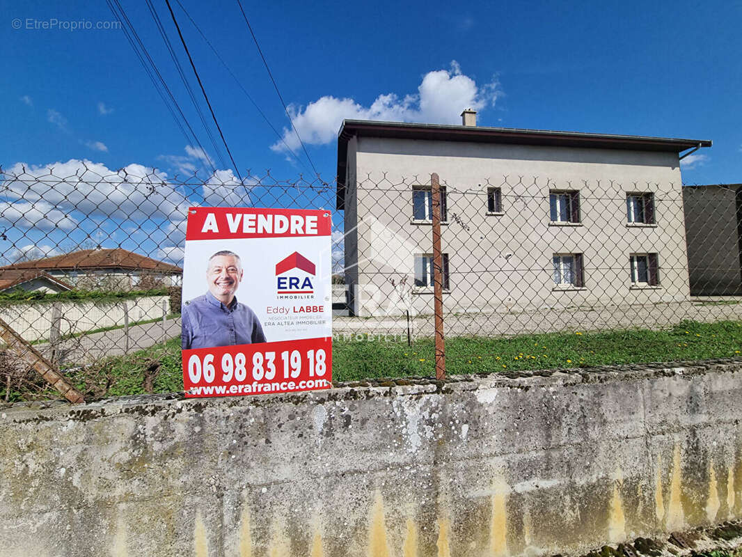 Maison à CHAZEY-SUR-AIN