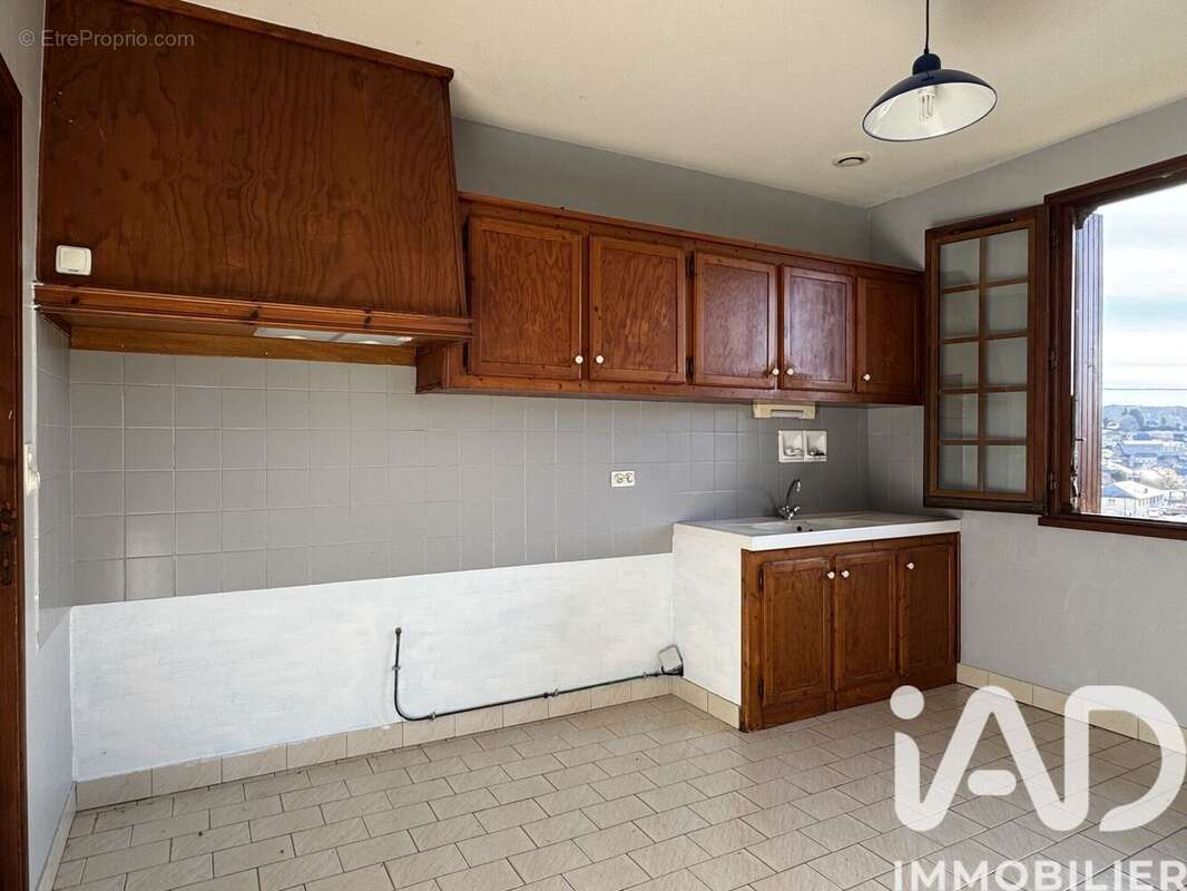 Maison 145 m² à Villefranche-De-Panat  - photo 5