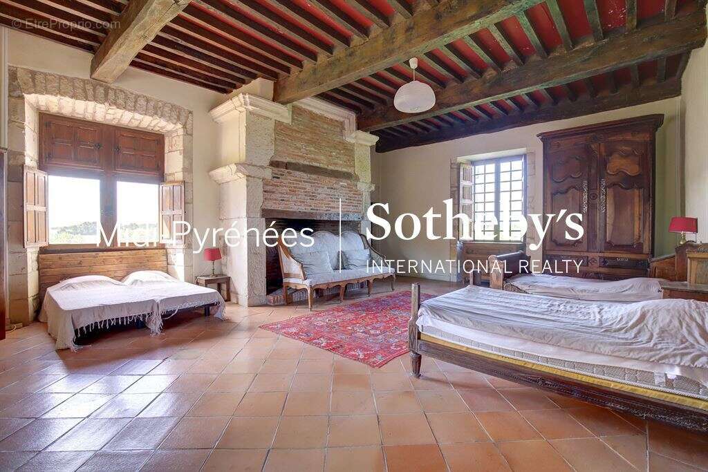 Maison à CORDES-SUR-CIEL