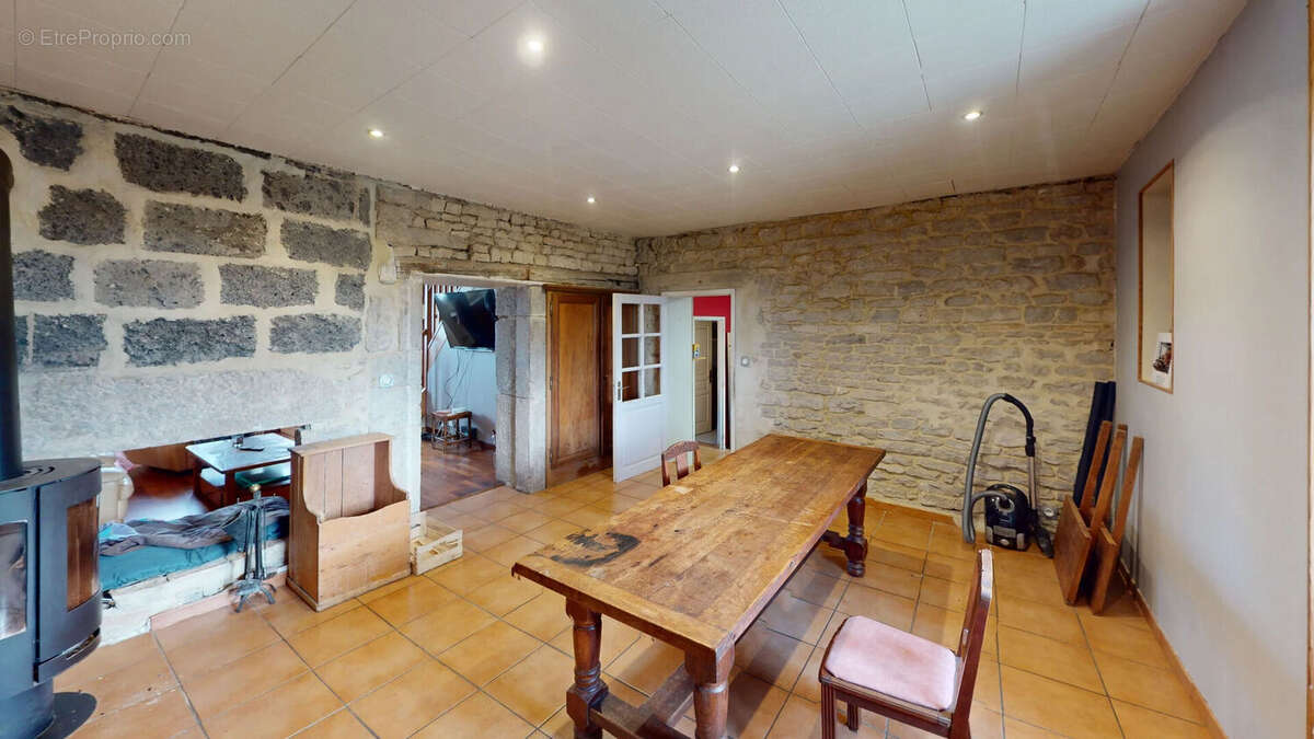 Maison à L'HOPITAL-DU-GROSBOIS