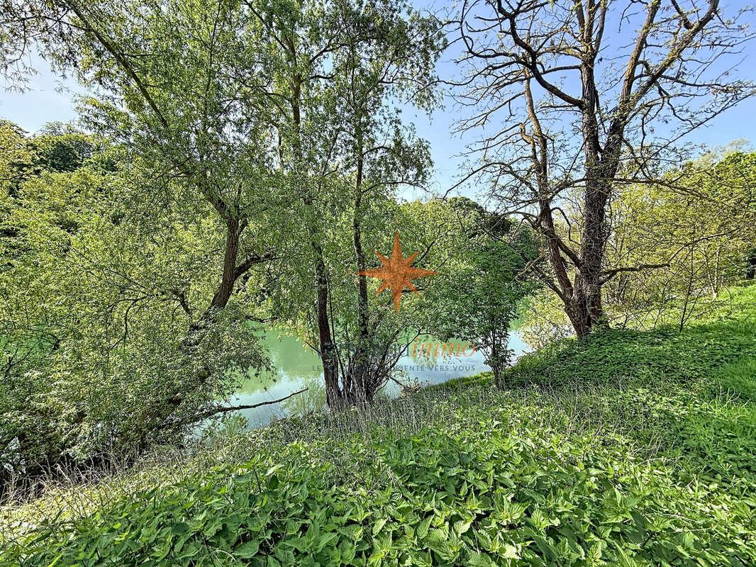 Terrain à GOURNAY-SUR-MARNE